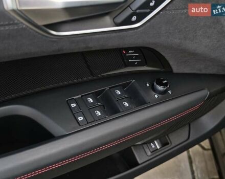 Чорний Ауді RS e-tron GT, об'ємом двигуна 0 л та пробігом 26 тис. км за 80999 $, фото 31 на Automoto.ua