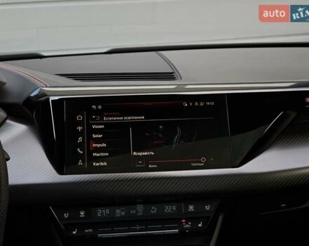 Чорний Ауді RS e-tron GT, об'ємом двигуна 0 л та пробігом 26 тис. км за 80999 $, фото 88 на Automoto.ua