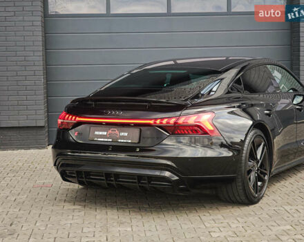 Чорний Ауді RS e-tron GT, об'ємом двигуна 0 л та пробігом 26 тис. км за 80999 $, фото 3 на Automoto.ua
