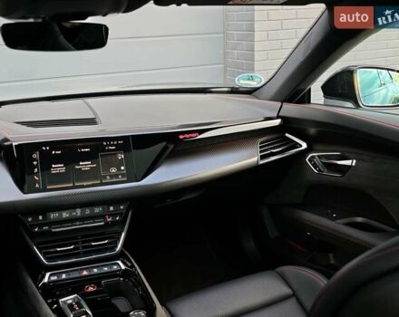 Чорний Ауді RS e-tron GT, об'ємом двигуна 0 л та пробігом 26 тис. км за 80999 $, фото 64 на Automoto.ua