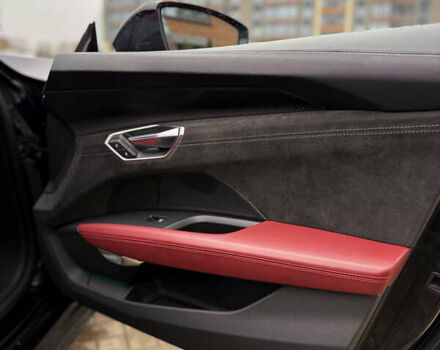 Чорний Ауді RS e-tron GT, об'ємом двигуна 0 л та пробігом 13 тис. км за 59800 $, фото 19 на Automoto.ua