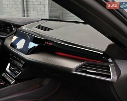 Чорний Ауді RS e-tron GT, об'ємом двигуна 0 л та пробігом 26 тис. км за 80999 $, фото 76 на Automoto.ua