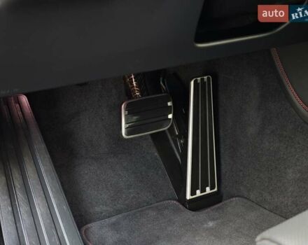 Чорний Ауді RS e-tron GT, об'ємом двигуна 0 л та пробігом 26 тис. км за 80999 $, фото 37 на Automoto.ua