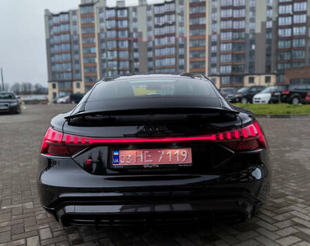 Чорний Ауді RS e-tron GT, об'ємом двигуна 0 л та пробігом 13 тис. км за 59800 $, фото 6 на Automoto.ua
