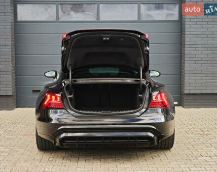 Чорний Ауді RS e-tron GT, об'ємом двигуна 0 л та пробігом 26 тис. км за 80999 $, фото 77 на Automoto.ua