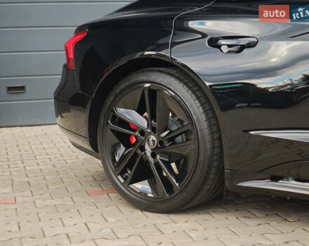 Чорний Ауді RS e-tron GT, об'ємом двигуна 0 л та пробігом 26 тис. км за 80999 $, фото 19 на Automoto.ua