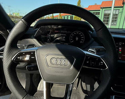 Черный Ауди RS e-tron GT, объемом двигателя 0 л и пробегом 2 тыс. км за 107000 $, фото 17 на Automoto.ua