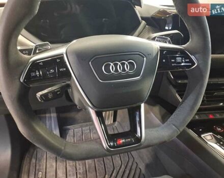 Красный Ауди RS e-tron GT, объемом двигателя 0 л и пробегом 45 тыс. км за 66500 $, фото 13 на Automoto.ua