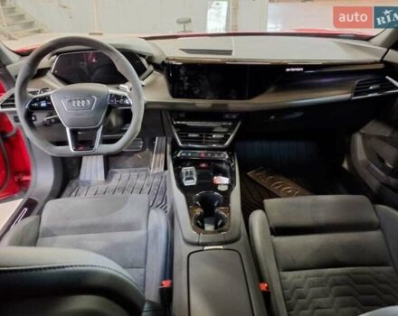 Красный Ауди RS e-tron GT, объемом двигателя 0 л и пробегом 45 тыс. км за 66500 $, фото 29 на Automoto.ua