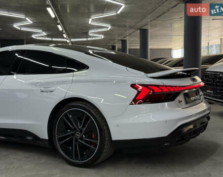 Ауди RS e-tron GT, объемом двигателя 0 л и пробегом 32 тыс. км за 68500 $, фото 10 на Automoto.ua