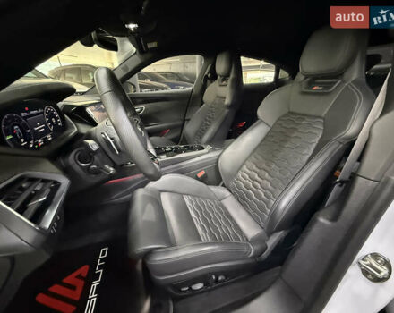 Ауди RS e-tron GT, объемом двигателя 0 л и пробегом 32 тыс. км за 68500 $, фото 17 на Automoto.ua