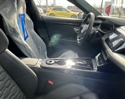 Ауди RS e-tron GT, объемом двигателя 0 л и пробегом 0 тыс. км за 156717 $, фото 29 на Automoto.ua