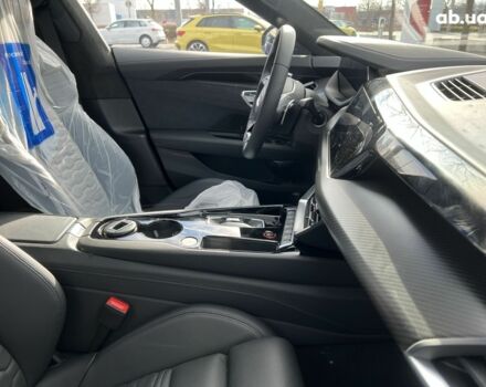 Ауди RS e-tron GT, объемом двигателя 0 л и пробегом 0 тыс. км за 156717 $, фото 26 на Automoto.ua