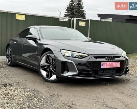 Серый Ауди RS e-tron GT, объемом двигателя 0 л и пробегом 48 тыс. км за 67700 $, фото 4 на Automoto.ua