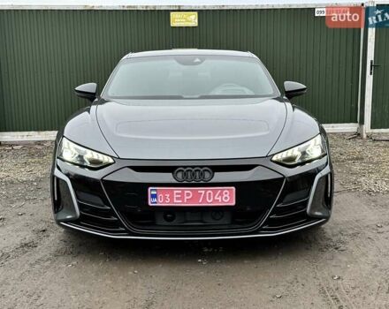 Серый Ауди RS e-tron GT, объемом двигателя 0 л и пробегом 48 тыс. км за 67700 $, фото 3 на Automoto.ua