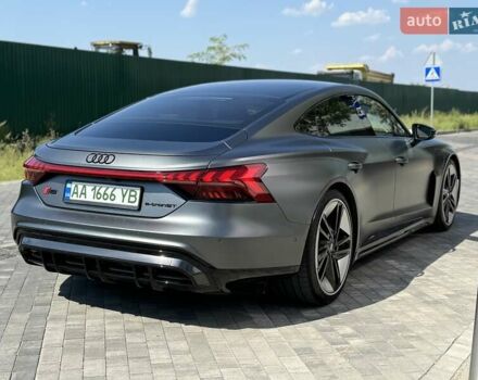 Серый Ауди RS e-tron GT, объемом двигателя 0 л и пробегом 51 тыс. км за 71000 $, фото 11 на Automoto.ua