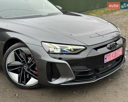 Серый Ауди RS e-tron GT, объемом двигателя 0 л и пробегом 48 тыс. км за 67700 $, фото 18 на Automoto.ua