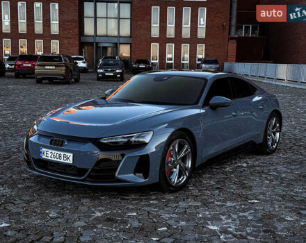 Серый Ауди RS e-tron GT, объемом двигателя 0 л и пробегом 12 тыс. км за 78000 $, фото 17 на Automoto.ua