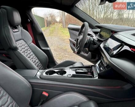 Серый Ауди RS e-tron GT, объемом двигателя 0 л и пробегом 48 тыс. км за 67700 $, фото 37 на Automoto.ua