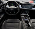 Серый Ауди RS e-tron GT, объемом двигателя 0 л и пробегом 21 тыс. км за 62000 $, фото 24 на Automoto.ua