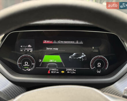 Серый Ауди RS e-tron GT, объемом двигателя 0 л и пробегом 21 тыс. км за 62000 $, фото 41 на Automoto.ua