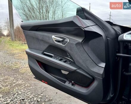 Серый Ауди RS e-tron GT, объемом двигателя 0 л и пробегом 48 тыс. км за 67700 $, фото 23 на Automoto.ua