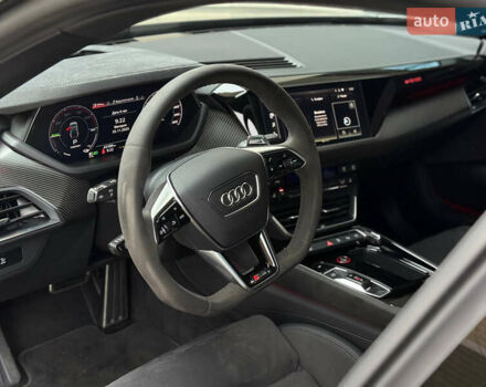 Сірий Ауді RS e-tron GT, об'ємом двигуна 0 л та пробігом 45 тис. км за 56000 $, фото 10 на Automoto.ua