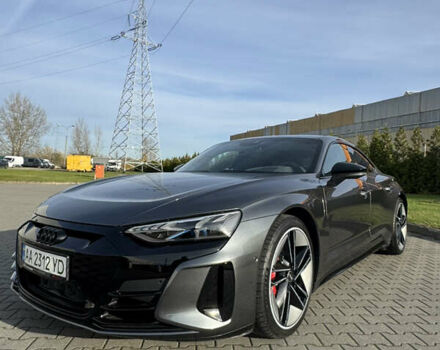 Серый Ауди RS e-tron GT, объемом двигателя 0 л и пробегом 52 тыс. км за 60000 $, фото 2 на Automoto.ua