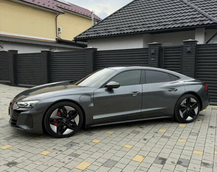 Ауді RS e-tron GT 2021 у Коломые на Automoto.ua Сірий Ауді RS e-tron GT, об'ємом двигуна 0 л та пробігом 58 тис. км за 58000 $, фото 1 на Automoto.ua