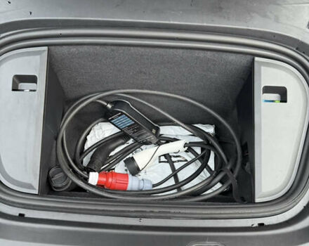 Ауді RS e-tron GT 2021 у Коломые на Automoto.ua Сірий Ауді RS e-tron GT, об'ємом двигуна 0 л та пробігом 58 тис. км за 58000 $, фото 36 на Automoto.ua