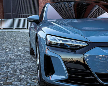 Серый Ауди RS e-tron GT, объемом двигателя 0 л и пробегом 12 тыс. км за 78000 $, фото 21 на Automoto.ua