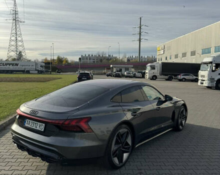 Серый Ауди RS e-tron GT, объемом двигателя 0 л и пробегом 52 тыс. км за 60000 $, фото 3 на Automoto.ua