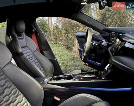 Серый Ауди RS e-tron GT, объемом двигателя 0 л и пробегом 48 тыс. км за 65500 $, фото 67 на Automoto.ua