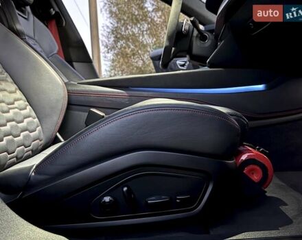 Серый Ауди RS e-tron GT, объемом двигателя 0 л и пробегом 48 тыс. км за 67700 $, фото 68 на Automoto.ua