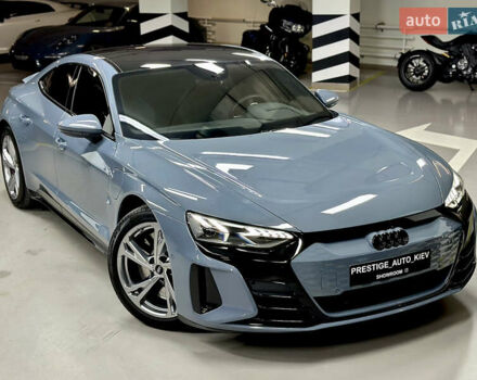 Серый Ауди RS e-tron GT, объемом двигателя 0 л и пробегом 4 тыс. км за 83800 $, фото 5 на Automoto.ua