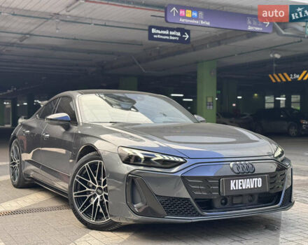 Серый Ауди RS e-tron GT, объемом двигателя 0 л и пробегом 21 тыс. км за 62000 $, фото 3 на Automoto.ua