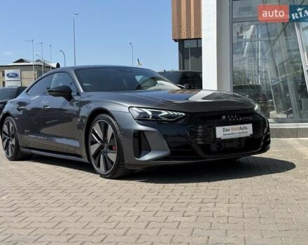 Серый Ауди RS e-tron GT, объемом двигателя 0 л и пробегом 51 тыс. км за 68490 $, фото 4 на Automoto.ua