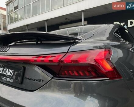 Сірий Ауді RS e-tron GT, об'ємом двигуна 0 л та пробігом 51 тис. км за 71900 $, фото 33 на Automoto.ua