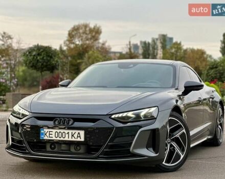 Сірий Ауді RS e-tron GT, об'ємом двигуна 0 л та пробігом 46 тис. км за 69900 $, фото 3 на Automoto.ua