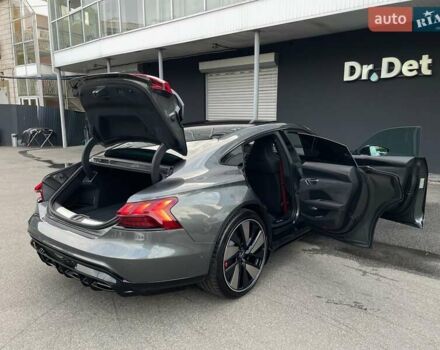 Сірий Ауді RS e-tron GT, об'ємом двигуна 0 л та пробігом 51 тис. км за 71900 $, фото 90 на Automoto.ua