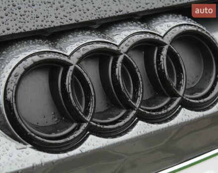 Сірий Ауді RS e-tron GT, об'ємом двигуна 0 л та пробігом 42 тис. км за 69800 $, фото 10 на Automoto.ua