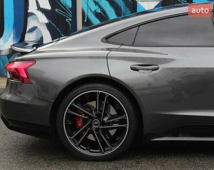 Сірий Ауді RS e-tron GT, об'ємом двигуна 0 л та пробігом 34 тис. км за 73800 $, фото 15 на Automoto.ua