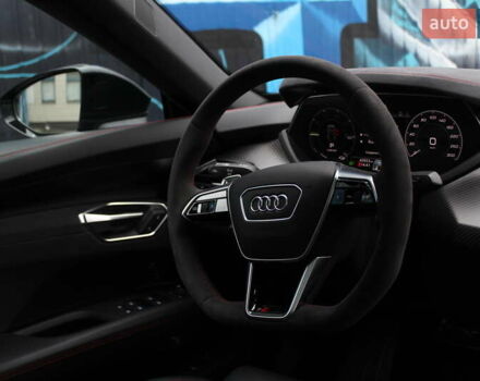 Сірий Ауді RS e-tron GT, об'ємом двигуна 0 л та пробігом 34 тис. км за 73800 $, фото 18 на Automoto.ua