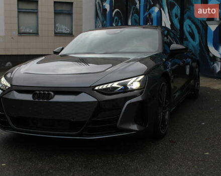 Сірий Ауді RS e-tron GT, об'ємом двигуна 0 л та пробігом 34 тис. км за 73800 $, фото 2 на Automoto.ua
