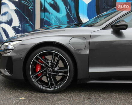 Сірий Ауді RS e-tron GT, об'ємом двигуна 0 л та пробігом 34 тис. км за 73800 $, фото 13 на Automoto.ua