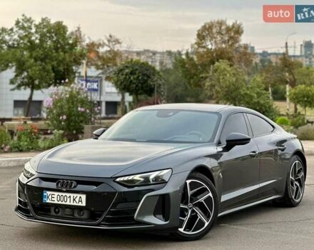 Сірий Ауді RS e-tron GT, об'ємом двигуна 0 л та пробігом 46 тис. км за 74900 $, фото 5 на Automoto.ua