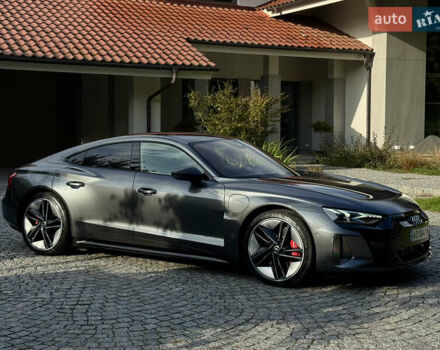Сірий Ауді RS e-tron GT, об'ємом двигуна 0 л та пробігом 31 тис. км за 80000 $, фото 2 на Automoto.ua