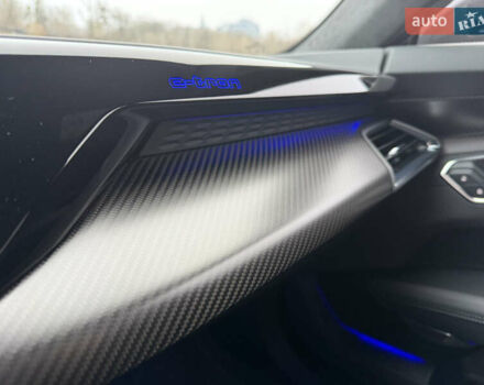 Серый Ауди RS e-tron GT, объемом двигателя 0 л и пробегом 39 тыс. км за 69500 $, фото 19 на Automoto.ua
