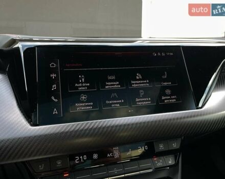 Сірий Ауді RS e-tron GT, об'ємом двигуна 0 л та пробігом 51 тис. км за 71900 $, фото 69 на Automoto.ua