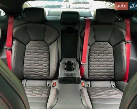 Сірий Ауді RS e-tron GT, об'ємом двигуна 0 л та пробігом 51 тис. км за 71900 $, фото 83 на Automoto.ua